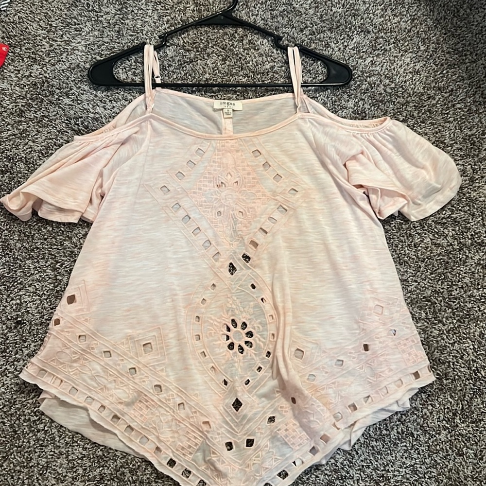 Light pink open back boutique shirt